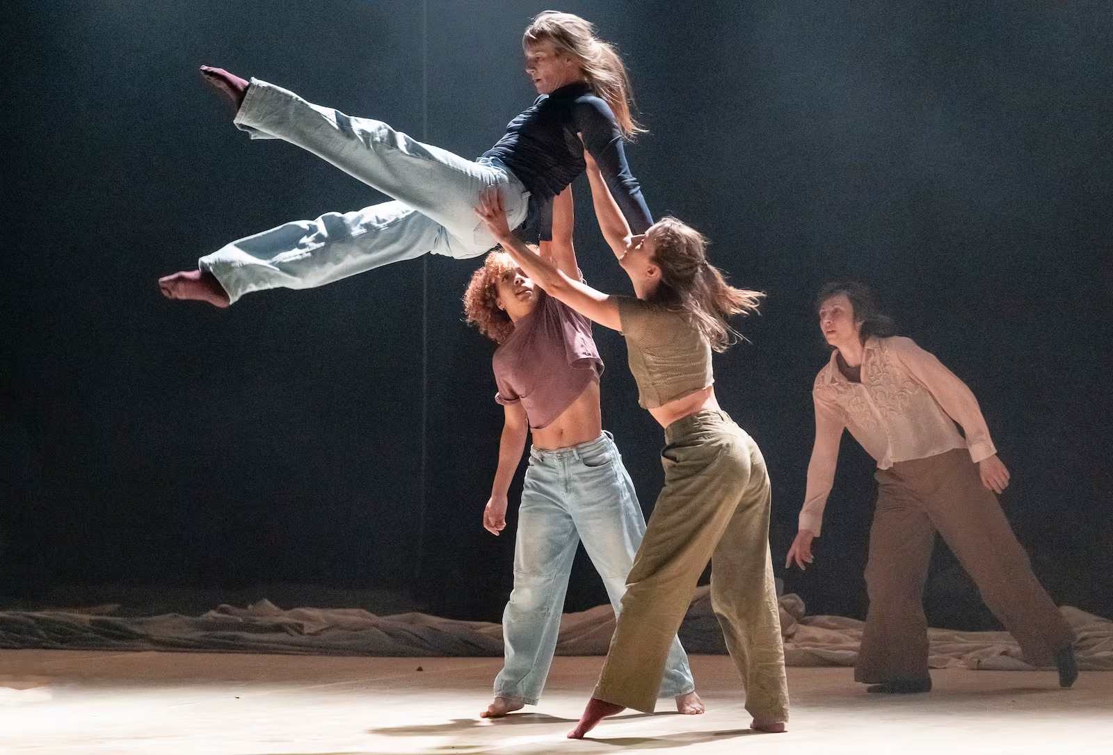 Le milieu de la danse face à de grands chantiers